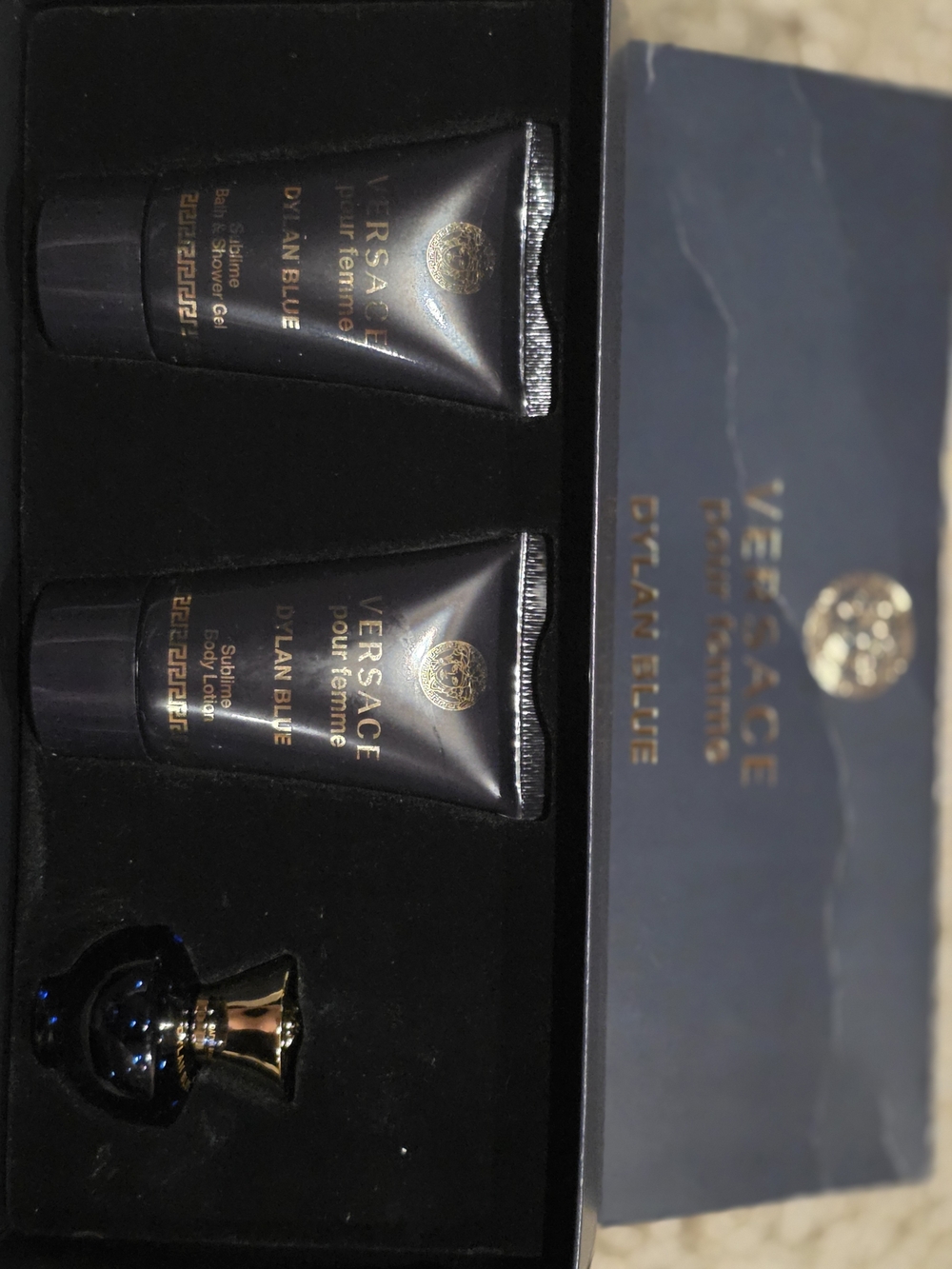 Versace Dylan Blue Men Grooming Gift Set - Black